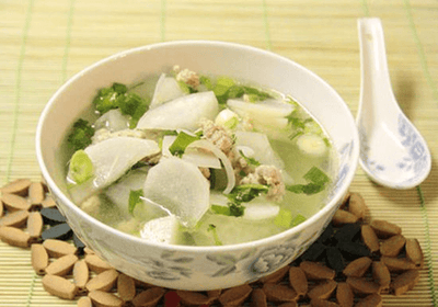Recette de soupe au bœuf et radis blanc - Hello Asia