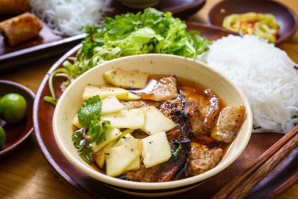Guide pour préparer le bún chả de Hanoi