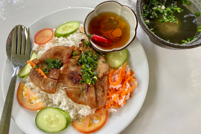 Guide pour Cuisiner le Cơm Tấm Vietnamien